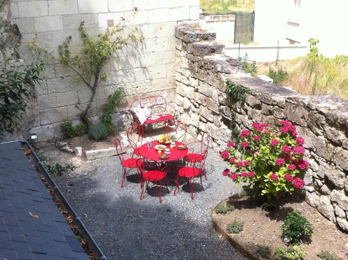 L'Escale Troglo Au Bord De La Loire Villa Souzay-Champigny Kültér fotó
