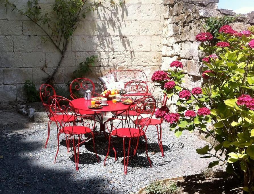 L'Escale Troglo Au Bord De La Loire Villa Souzay-Champigny Kültér fotó