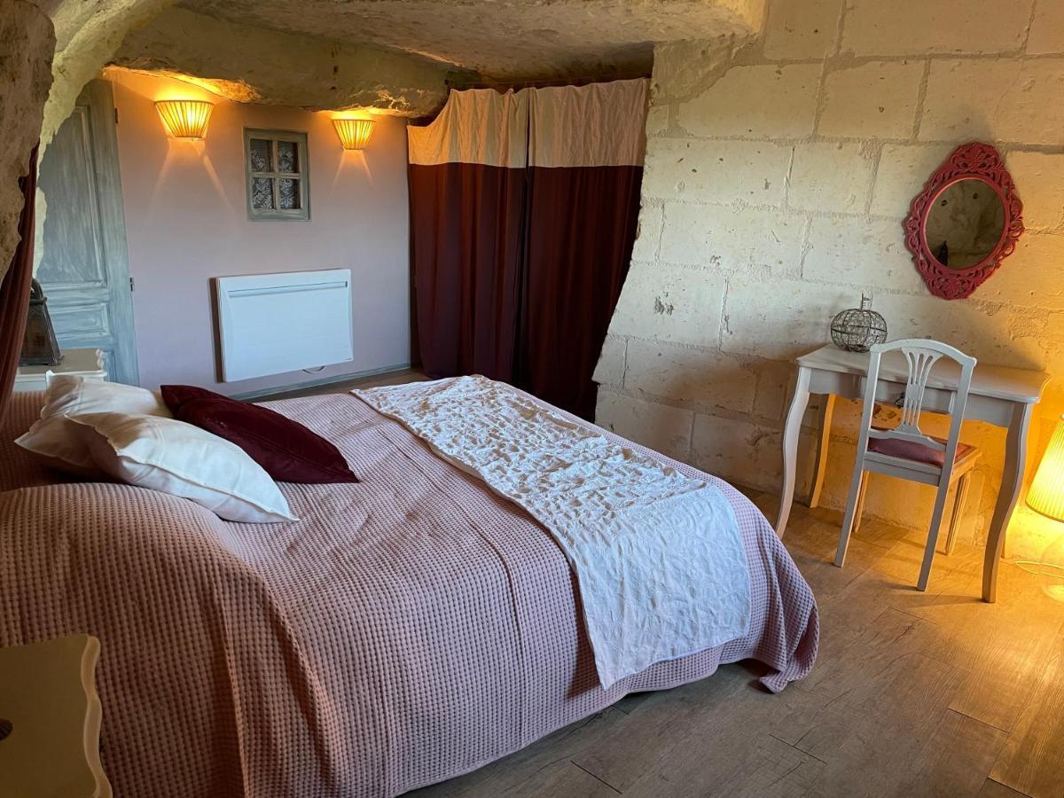 L'Escale Troglo Au Bord De La Loire Villa Souzay-Champigny Kültér fotó
